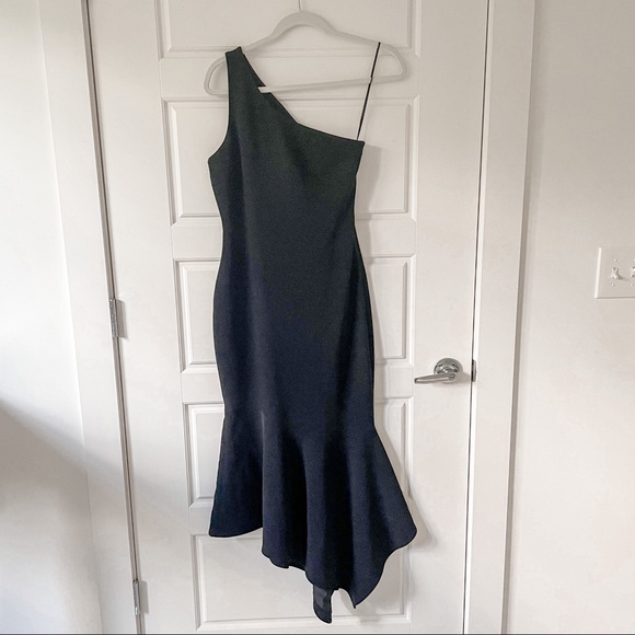 Cinq a Sept Dulcina One-shoulder Fluted Crepe Midi Dress - Picture 6 of 10